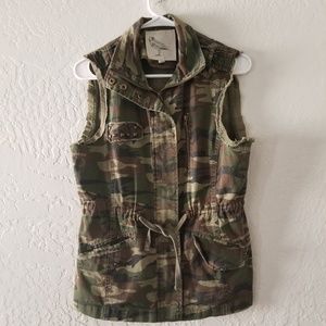 Camo Vest Size Medium